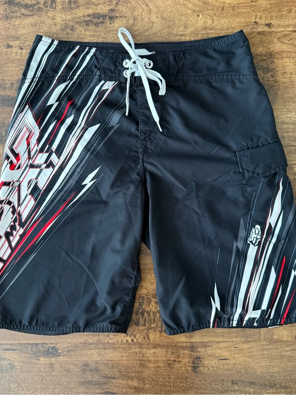 Y2k Fox Racing Men’s Board Shorts Black White Red Graphic Print Sz 32